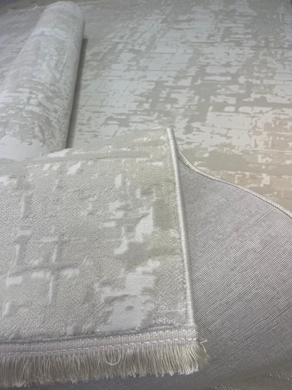 Classic Cream Harmony Rug