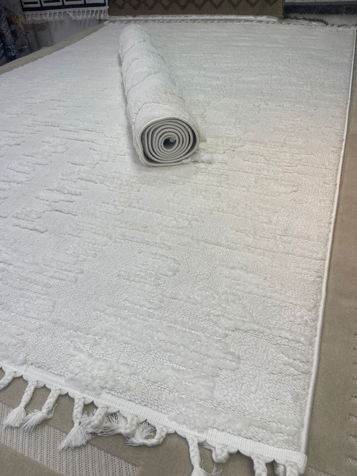Classic White Serenity Rug