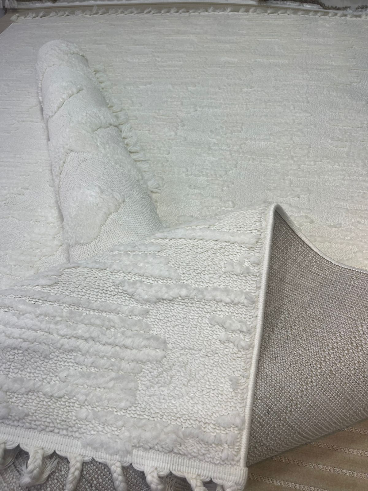 Classic White Serenity Rug