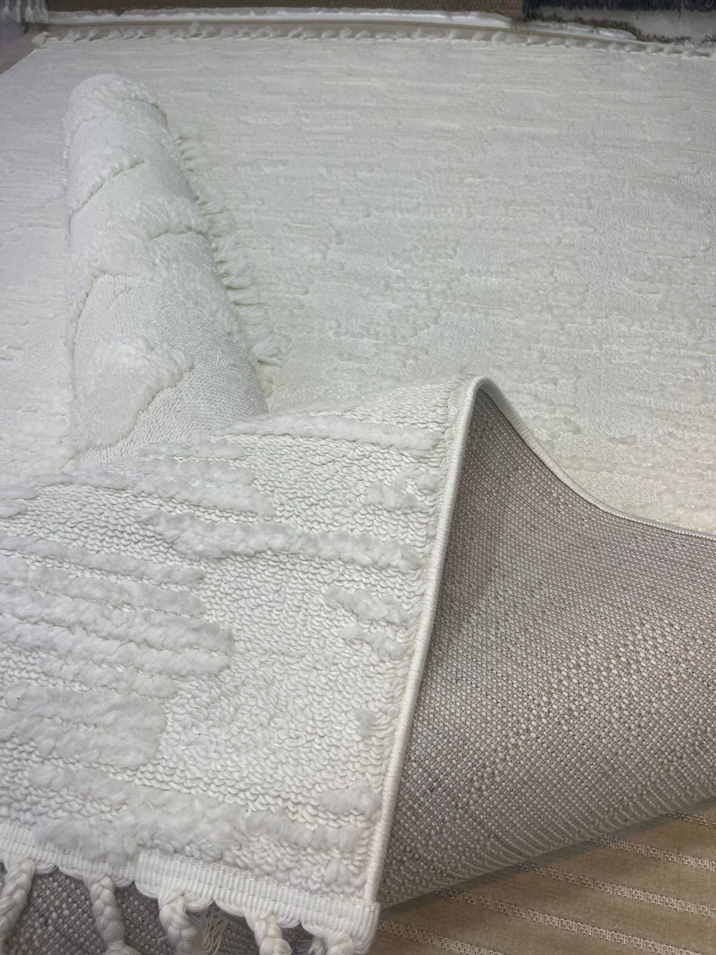 Classic White Serenity Rug