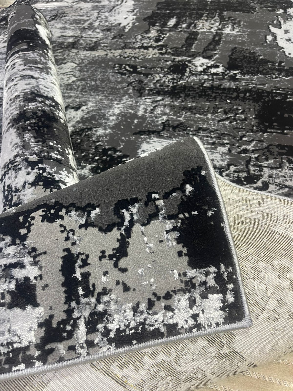 Modern Grey Black Shadow Rug