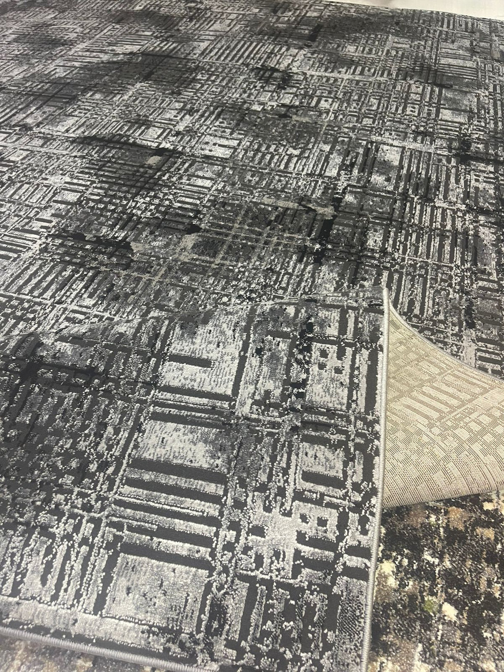 Modern Grey Black Eclipse Rug